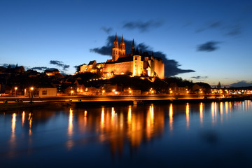 Albrechtsburg, Albrechts castle in Meissen at night with reflections in the Elbe river