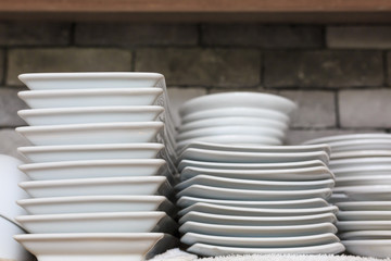 Plates white