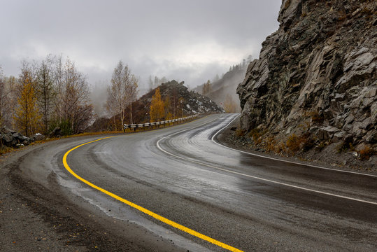 road mountains autumn fog curve