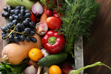 Crate full og fresh vegetables