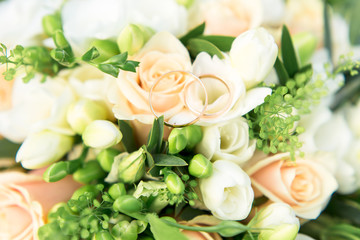 Свадебный букет невесты и кольца