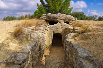 Dolmen du Pouget in Frankreich - Dolmen du Pouget in France