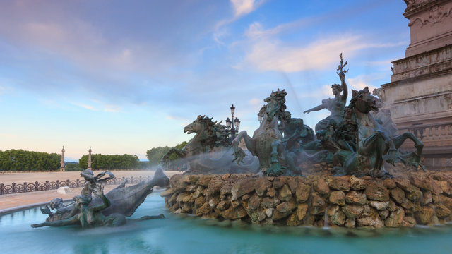 evening time place des quinconces, Bordeaux France