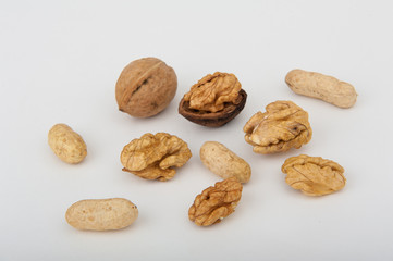 Орехи и арахис