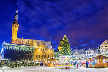 Fototapeta na wymiar Christmas Market in Tallinn, Estonia