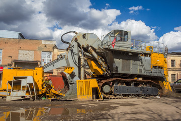 Abandoned excavator in Voronezh