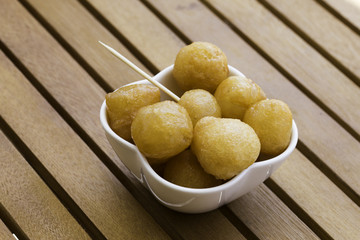 Turkish dessert Lokma