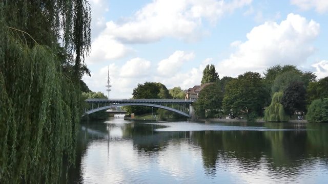 Brücke über Kuhmühlenteich Hamburg