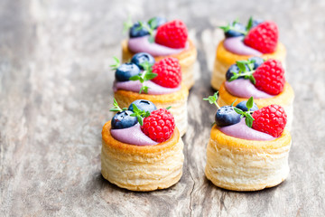 puff  pastry stuffed with soft blueberry curd with berries and t