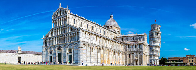 Leaning tower and Pisa cathedral