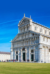 Naklejka premium Leaning tower and Pisa cathedral