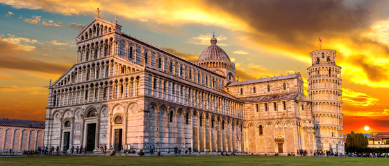 Naklejka na ściany i meble Pisa cathedral
