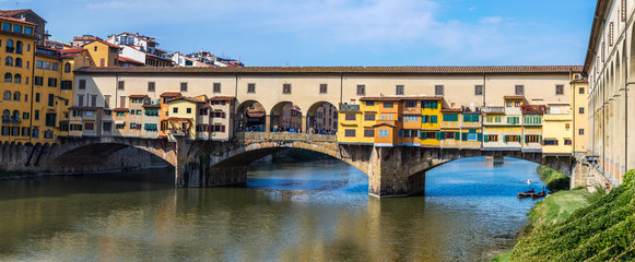Fototapeta premium The Ponte Vecchio in Florence