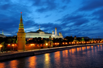 Fototapeta na wymiar Evening view of Moscow Kremlin