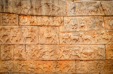 Fototapeta na wymiar Wall art in one of the temples in Hampi in India