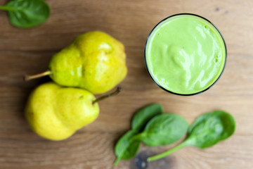 Green Pear Smoothie
