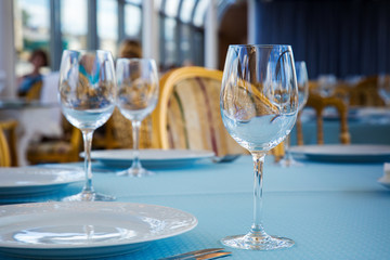 Empty wine glass 