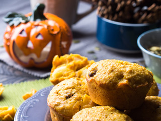 Halloween pumpkin muffins