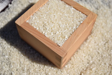 新米と桝