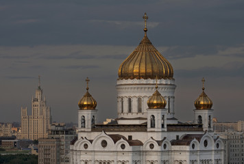 Fototapeta na wymiar Great Moscow Christ the Savior Cathedral in the evening.