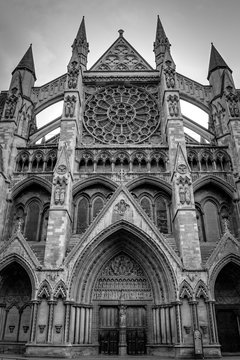 Black and white image of Westminster Abbey in London, England, UK