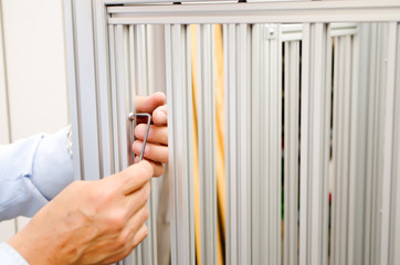 六角レンチ　締め込み