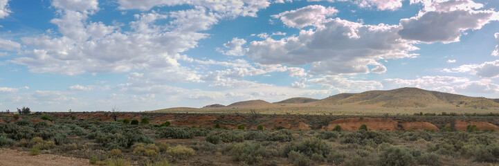 Fototapeta na wymiar Flinders Ranges im Outback in Australien