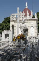  Kuba, Havanna; Friedhof  " Necropolis Cristobal Colon " , La Milagrosa. Wallfahrtsort.