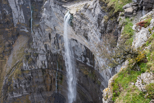 Salto del Nervión, cascada más alta de España