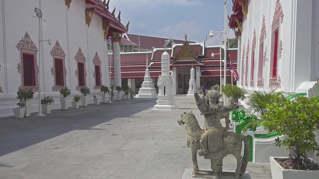 Walking in Wat Pathum Khongkha Ratchaworawihan temple in Bangkok, Thailand 4k
