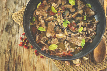 Stufato di manzo e funghi, beef and mushroom stew