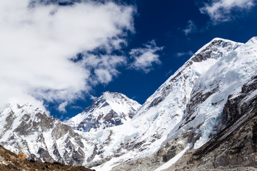 Fototapeta na wymiar Himalaya Mountain Peaks, Inspirational Autumn Landscape