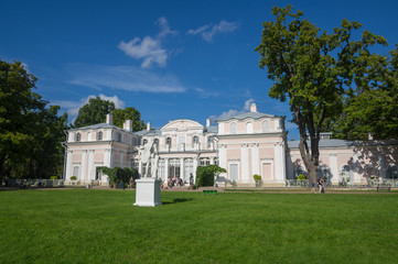 Chinese palace in Oranienbaum