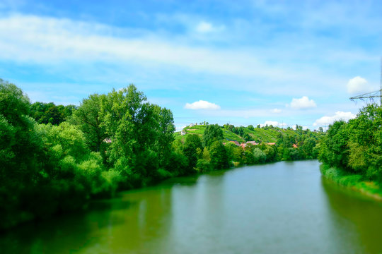 Flusslandschaft am Neckar