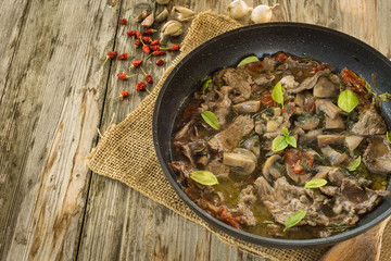 Stufato di manzo e funghi, beef and mushroom stew