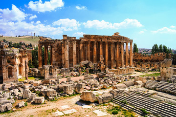Ruins of Bacchus temple in Baalbek, Bekaa valley, Lebanon - obrazy, fototapety, plakaty