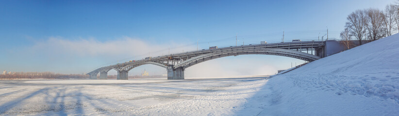 Нижний Новгород. Утренний свет на Канавинском мосту