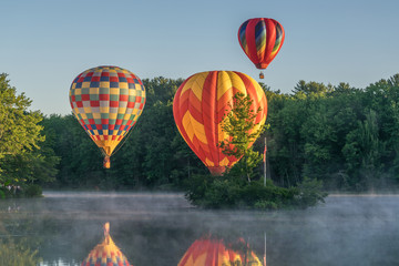 Fototapeta premium Hot Air Balloons Morning Lift Off