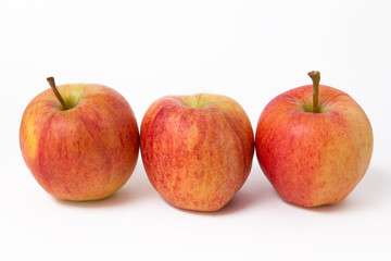 3 äpfel nebeneinander