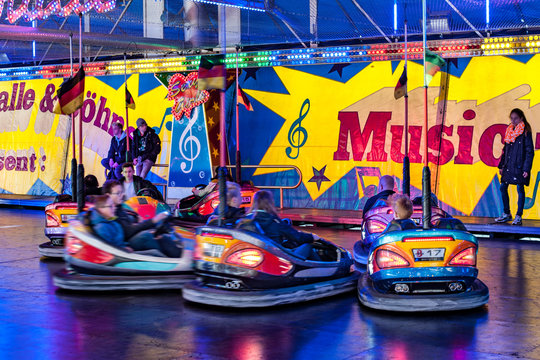 Volksfest, Kirmes, Gallimarkt in der Stadt Leer