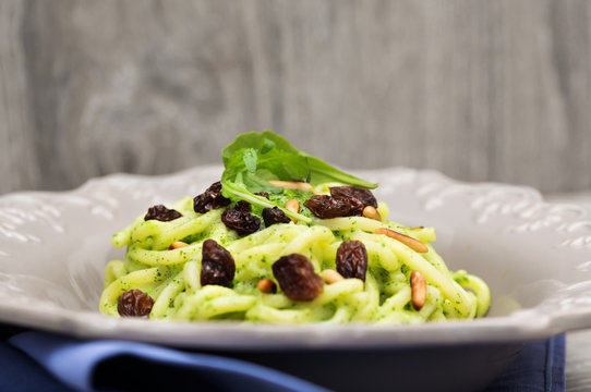 troccoli with pesto of rocket, raisins and pine seed
