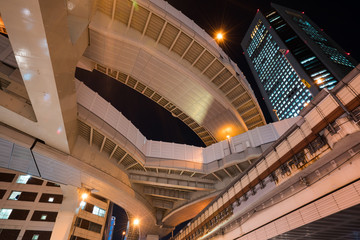 首都高速道路　西新宿ジャンクション　東京オペラシティー　夜景