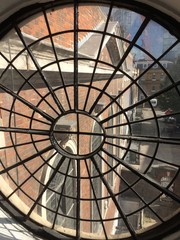 circle window