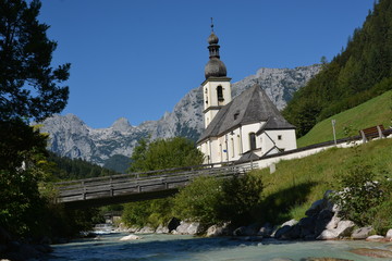 Fototapeta na wymiar Church in Ramsau near Berchtesgaden