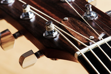 Obraz na płótnie Canvas acoustic guitar headstock 