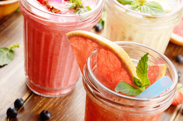 Grapefruit strawberry and banana smoothie