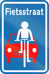 Belgian regulatory road sign - Beginning of Fietsstraat (bicycle boulevard)