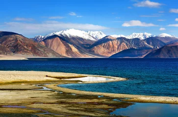 Fleecedeken met foto Pangong lake in Ladakh, North India © Zzvet