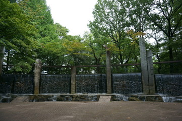 蚕糸の森公園の滝