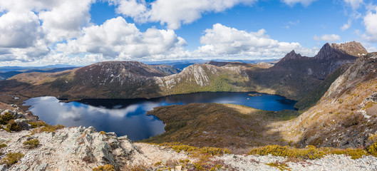 Dove lake panorama and Cradle Moutain on bright sunny day. Cradle Mountain National Park, Tasmania, Australia